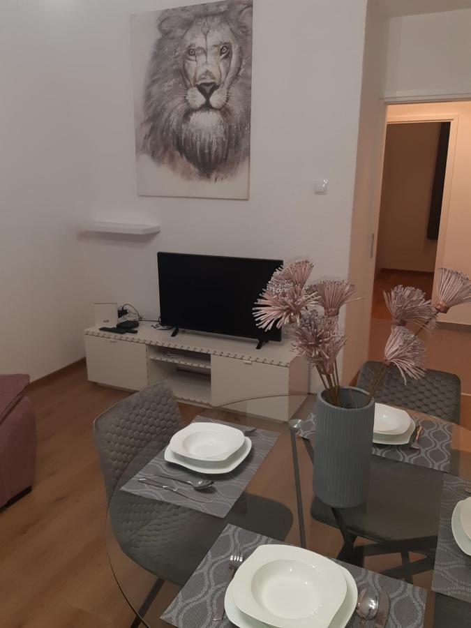 Apartman Vale Apartment Rijeka Bagian luar foto